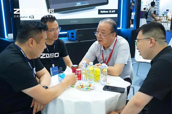 3人潮涌动,新品闪耀!ZOBO卓邦广州展首日引爆行业焦点 3人潮涌动,新品闪耀!ZOBO卓邦广州展首日引爆行业焦点