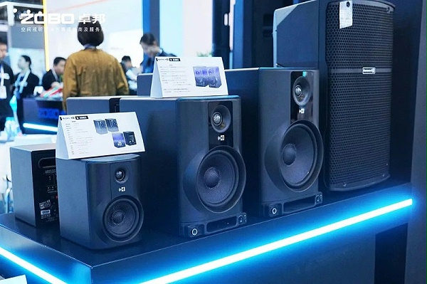 8聚焦展会盛况丨北京infocomm展 ZOBO卓邦展会第二天 热度依旧不减 好评如潮 8聚焦展会盛况丨北京infocomm展 ZOBO卓邦展会第二天 热度依旧不减 好评如潮