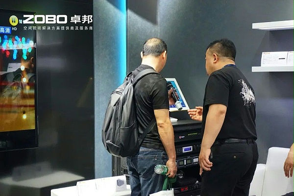 10璀璨新品燃爆全场!ZOBO卓邦次日热度飙升,口碑炸裂 10璀璨新品燃爆全场!ZOBO卓邦次日热度飙升,口碑炸裂